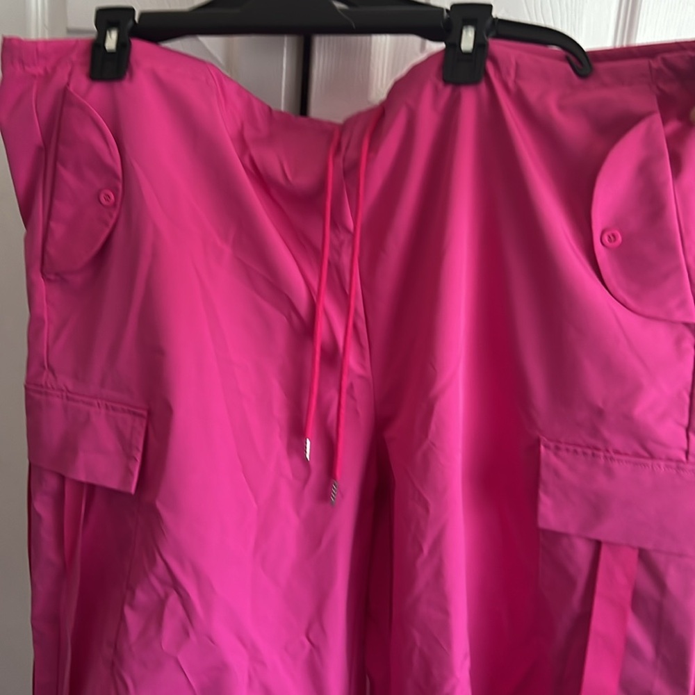 Pink pants - Picture 2 of 4